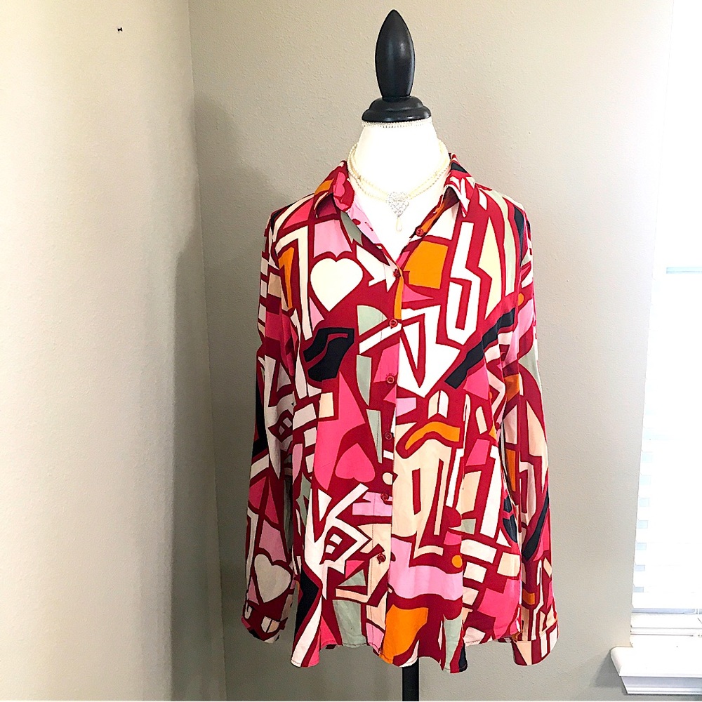 EUC Big Dart Pink & Red Heart Abstract Button Down Long Sleeve Shirt